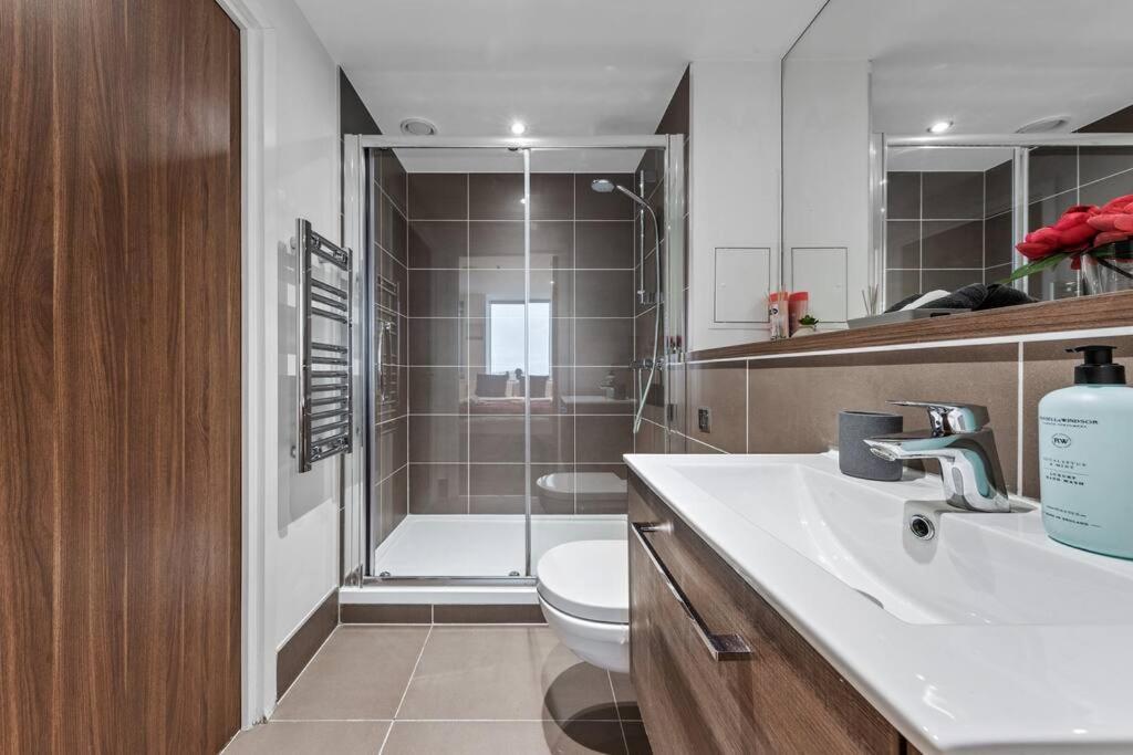 Amazing Britania 1 Bedroom Flat In London Bp40 المظهر الخارجي الصورة