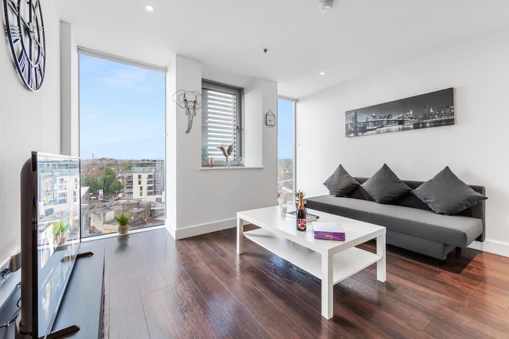 Amazing Britania 1 Bedroom Flat In London Bp40 المظهر الخارجي الصورة